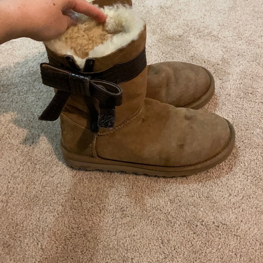 Brown UGG boots with leather bow!